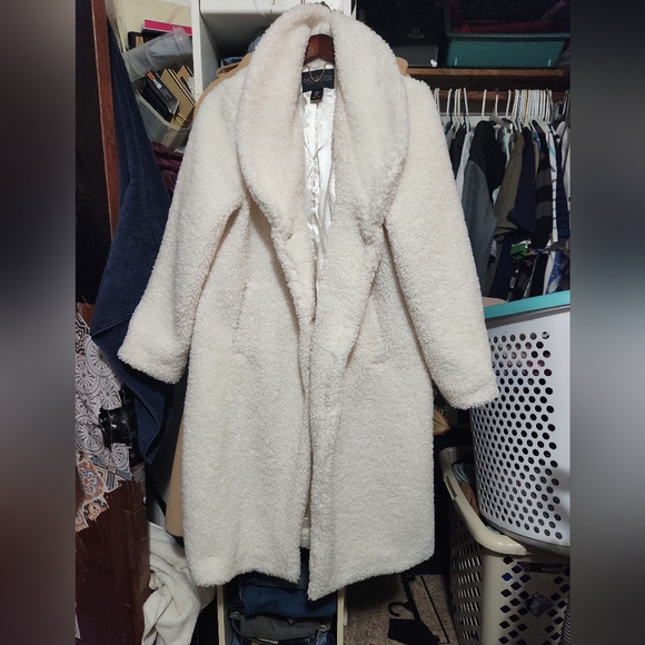 Rachel Zoe Jackets & Blazers - Rachel Zoe White Teddy Jacket